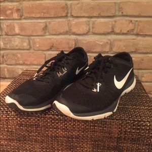 Women’s size 8, Nike Flywire’s